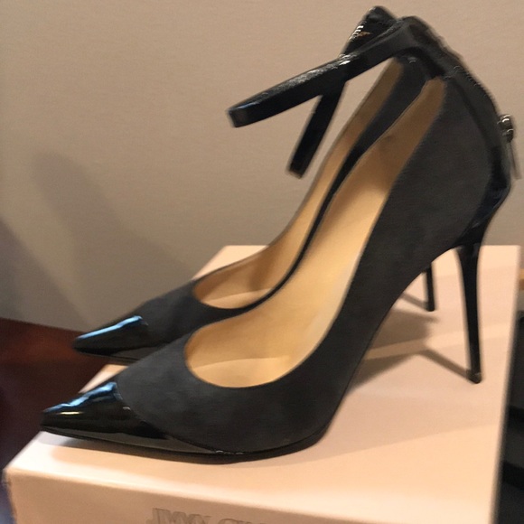 Shoes - Picture 2 of 5